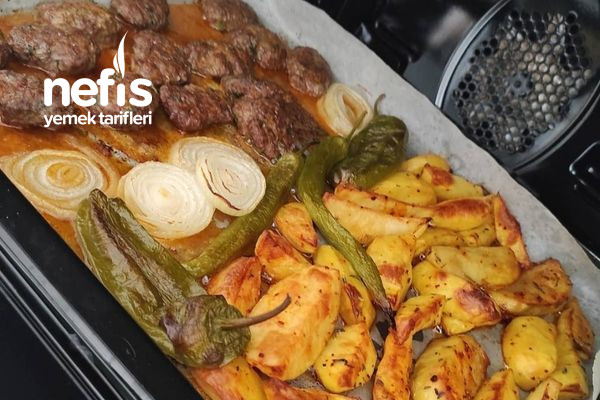 kizartma-tadinda-firinda-kofte-patetes.jpg