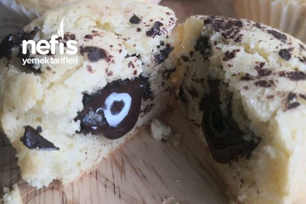 cupcake-gorunumlu-ici-bool-cikolatali-kurabiye.jpg