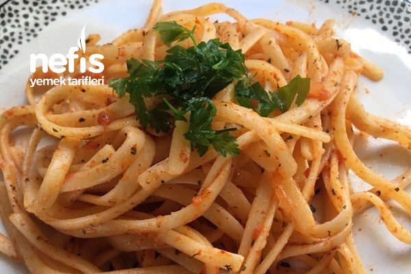 domates-soslu-spagetti.jpg