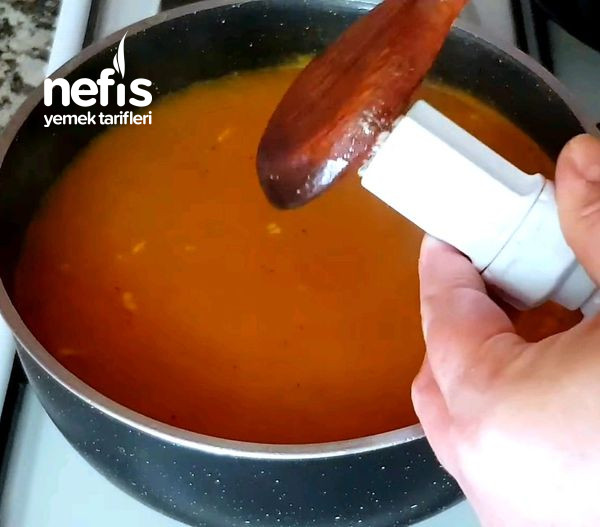 Topaklanmayan İpek Gibi Tarhana Çorbası Nasıl Pişirilir