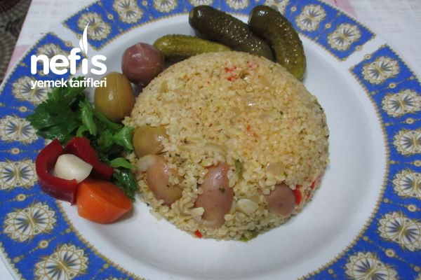 yesil-zeytinli-bulgur-pilavi.jpg