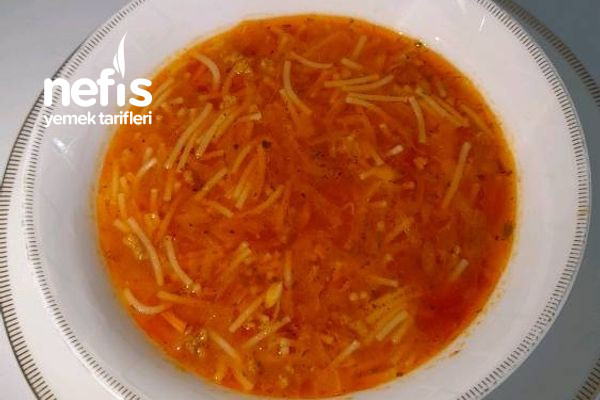 kiymali-sehriye-corbasi.jpg