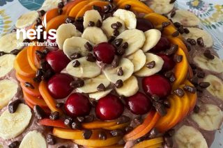 30 Dakikada Şipşak Meyveli Pasta (Hazır Malzemeler Ve Mevsim Meyveleriyle) Tarifi