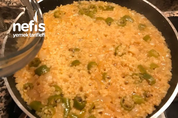 sebzeli-bulgur-pilavi-tarifi-hizli-tarif.jpg