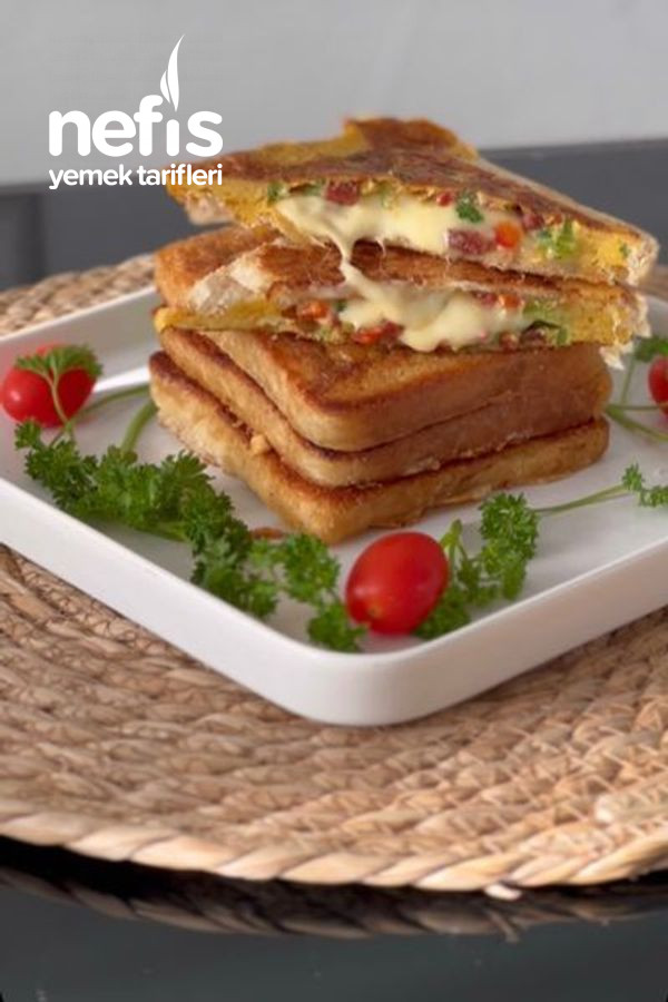 Kahvaltıya Çok Pratik Çok Lezzetli Tost Omlet