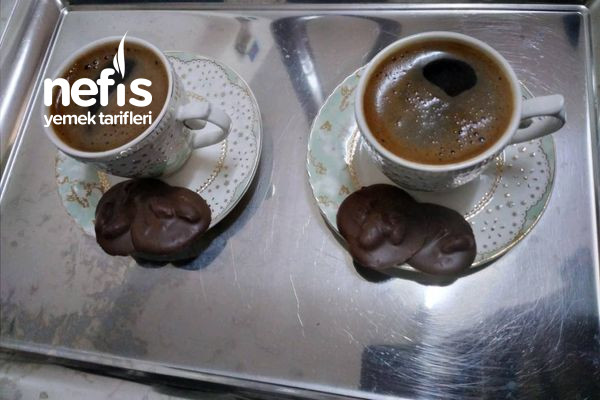Kahve Yanına Çikolata-10078391-150124