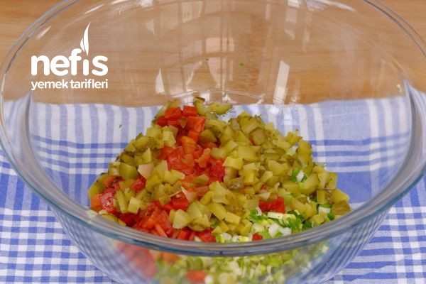 Maş Fasulyesi Salatası Nasıl Yapılır?
