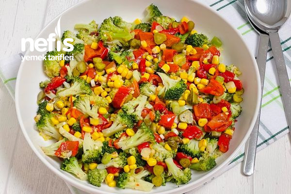 Köz Biberli Brokoli Salatası (Diyet Yapanlara İdeal Bir Tarif)