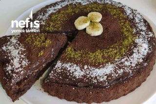 Ev Yapımı Muhteşem Kremasıyla Çikolatalı Tart Kek (Videolu) Tarifi
