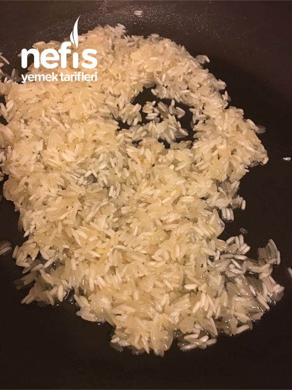 Garnitürlü Pirinç Pilavı