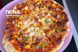 Taş Fırın Pizza 5 Dakikada Pişiyor (Videolu) Tarifi