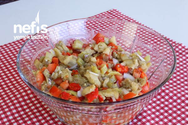 Közlenmiş Patlıcan Salatası Tarifi-1474-080226