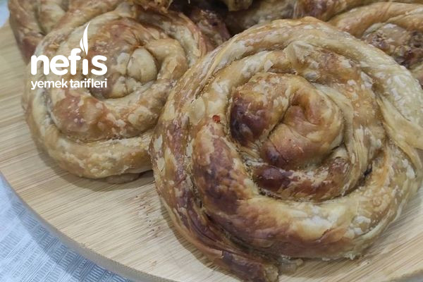 patatesli-pirasali-borek.jpg