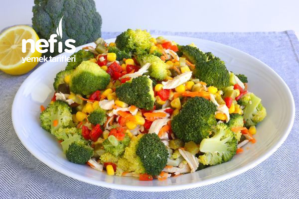 Tavuklu Brokoli Salatası Tarifi