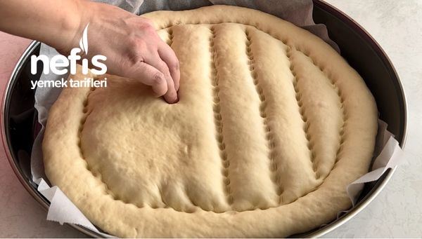 Sarımsaklı Kekikli Ekmek Tarifi (Videolu)