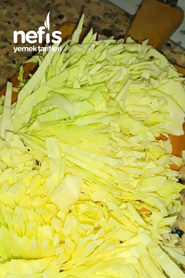 Havuçlu Lahana Salatası