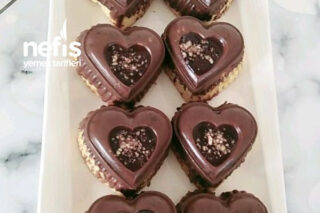 Çikolata Kaplı Kalp Kek Tarifi