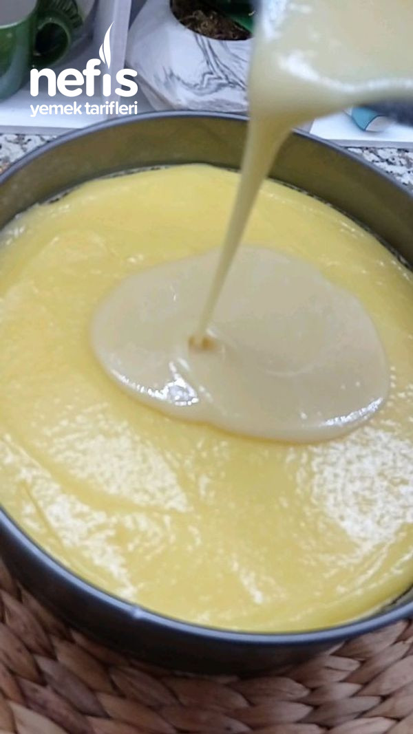 Beyaz Çikolata Ganajlı Limon Soslu Cheesecake