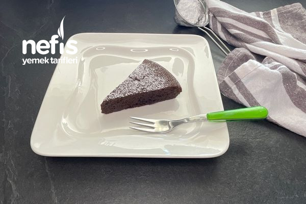Glutensiz Çikolatalı Kek (Un Yok, Fırın Yok) (Videolu)