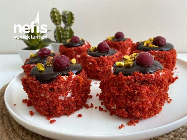 Pancarlı Mini Pasta (Kırmızı Pasta) Çocuklara Sebze Yediren Kek Videolu