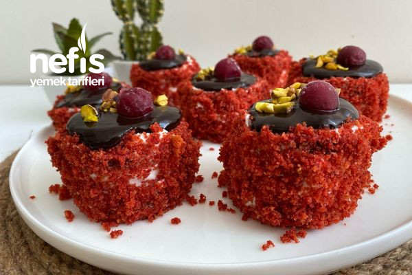 Pancarlı Mini Pasta (Kırmızı Pasta) Çocuklara Sebze Yediren Kek Videolu