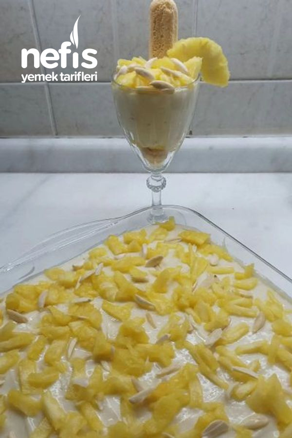 Ananaslı Bademli Muhallebi