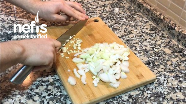 Fırında Mantar Soslu Tavuk (Tavuğu Böyle Pişirin )(Videolu)