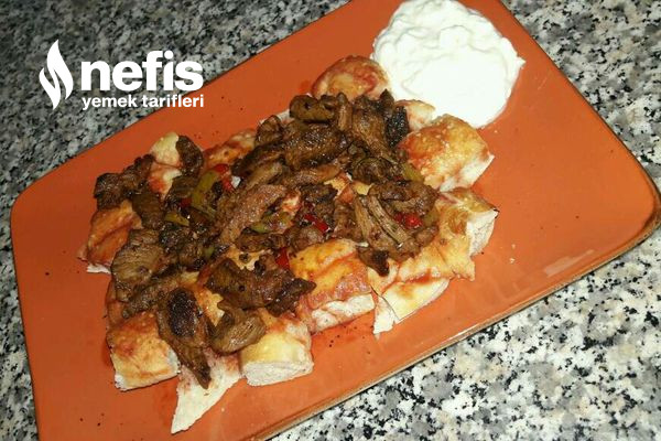 Pide Eşliğinde Et Fajita Tarifi