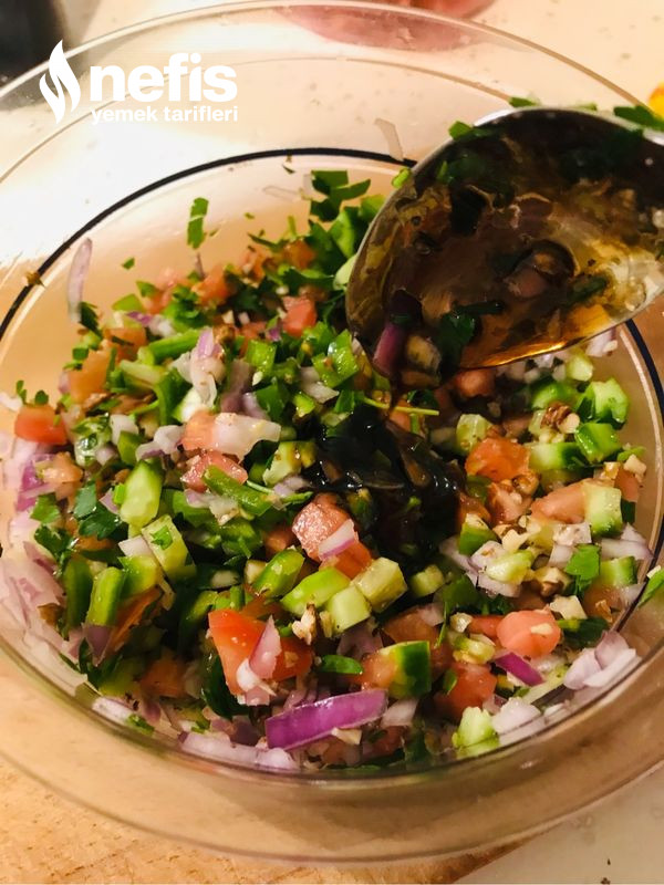 Gavurdağı Salatası (Kaşık Salata) Püf Noktalarıyla