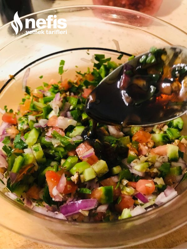 Gavurdağı Salatası (Kaşık Salata) Püf Noktalarıyla