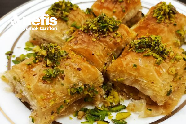 Cevizli Baklava Tarifi (Videolu)