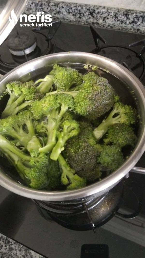 Brokoli Köftesi