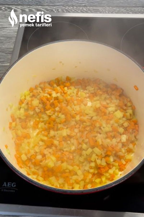 Sebzeli Yoğurtlu Çorba (İftarda İçinizi Isıtacak Bir Çorba)