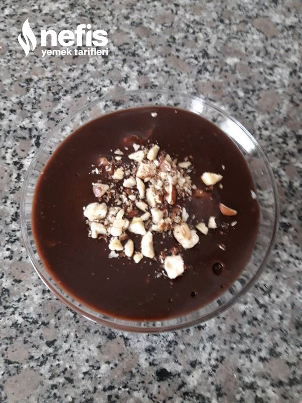 Kakaolu Bisküvili Çikolata Soslu Pratik Tatlı
