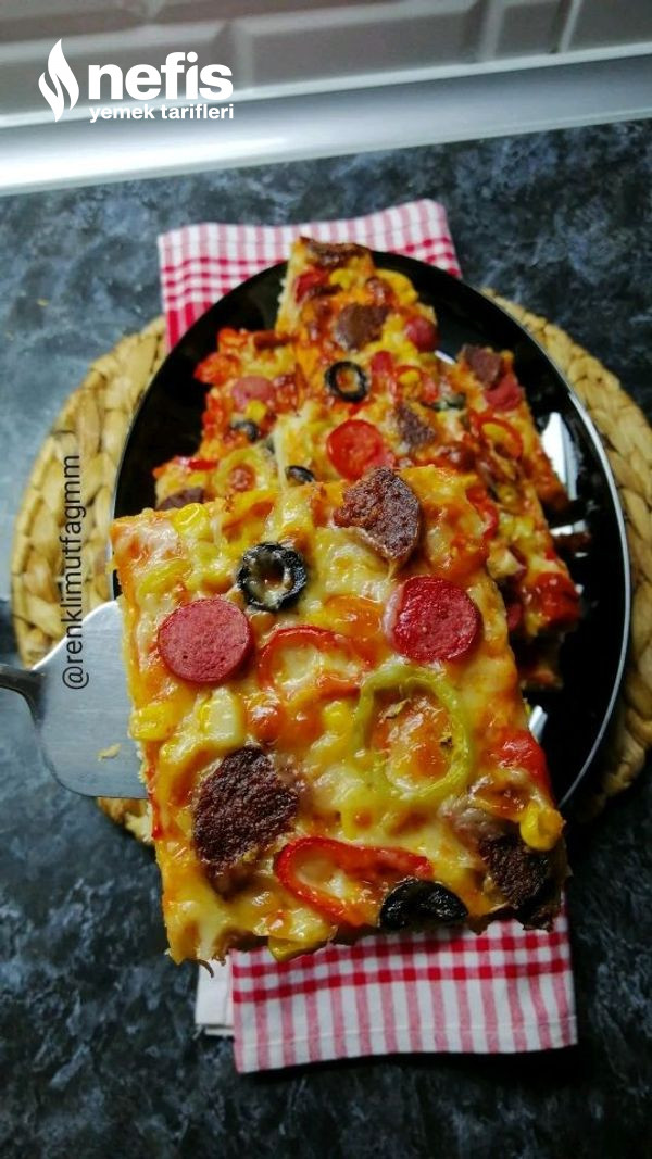 Evde Bol Malzemos Pizza (Hazır Pizzada Neymiş)