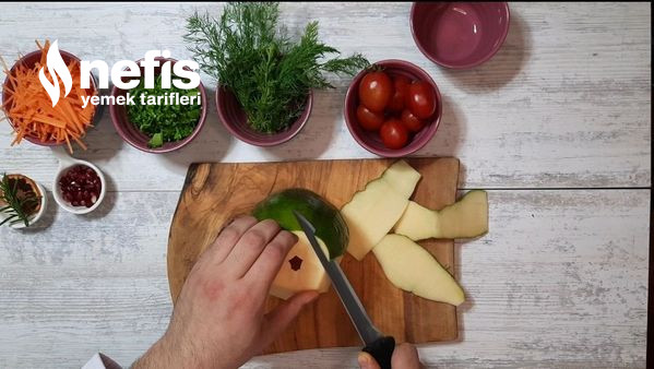 Yeşil Papaya Salatası (Videolu)