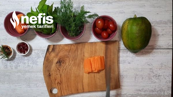 Yeşil Papaya Salatası (Videolu)