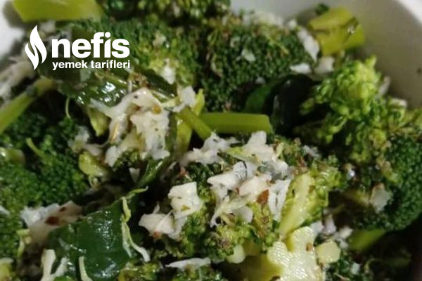 Sirkeli Brokoli Salatası