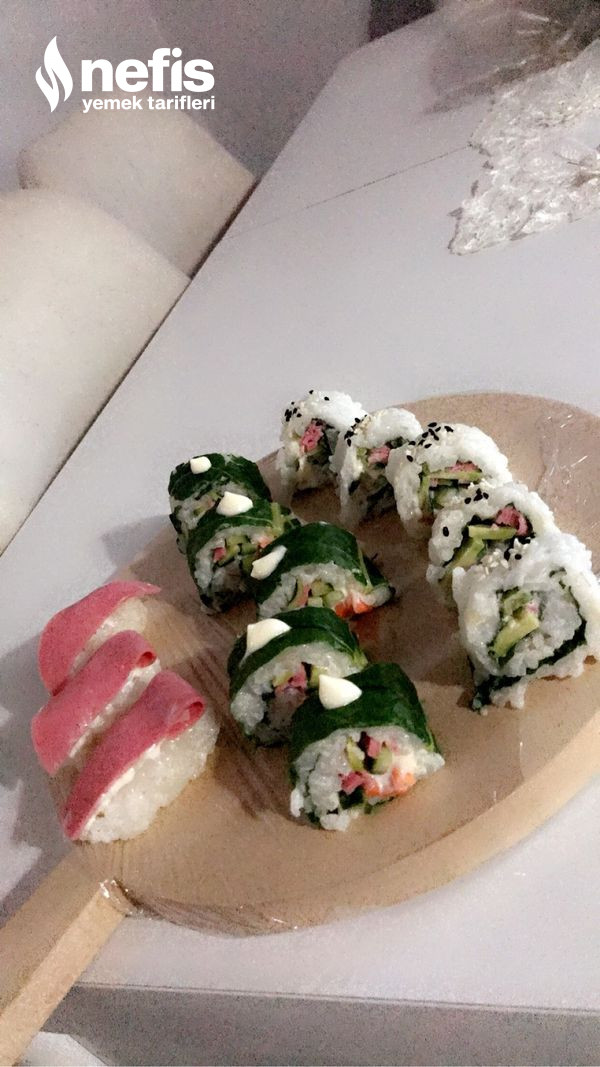 Pazı Yaprağından Gerçeğine Yakın Sushi