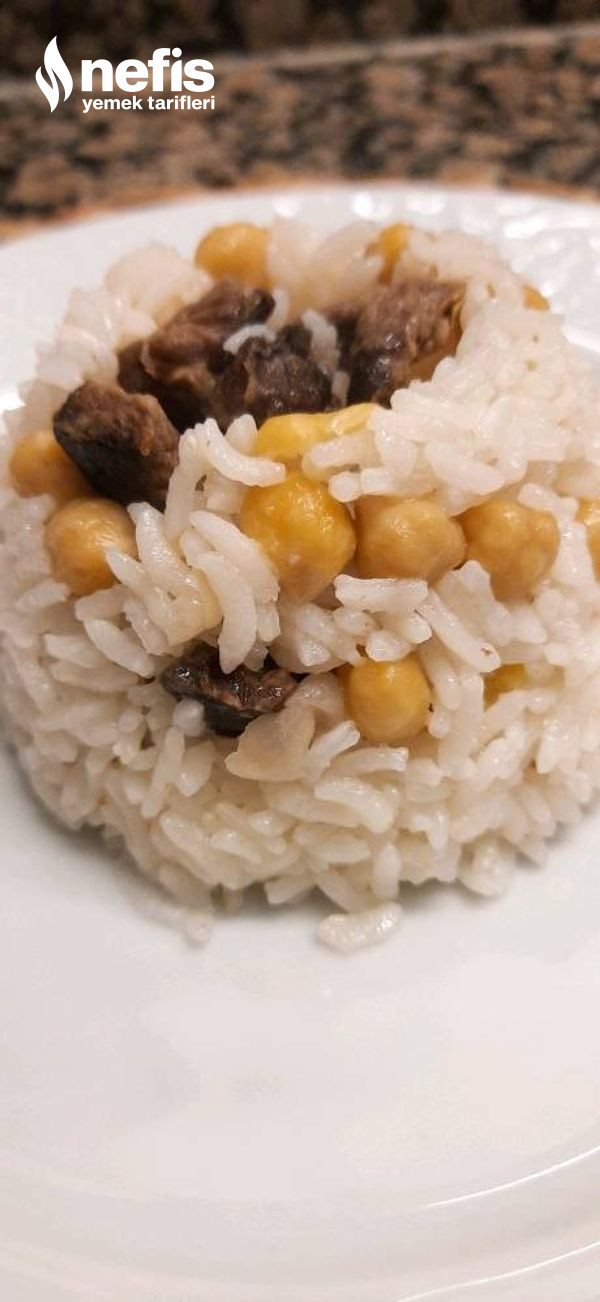 Etli Nohutlu Pirinç Pilavı