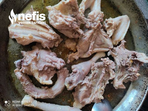 Tavuk Eti Ve Patates Sade Bir Yemek (Azeri Mutfağından)