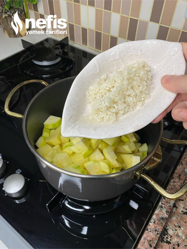 Bol Ekmek Yedirten Kabak Yemeği