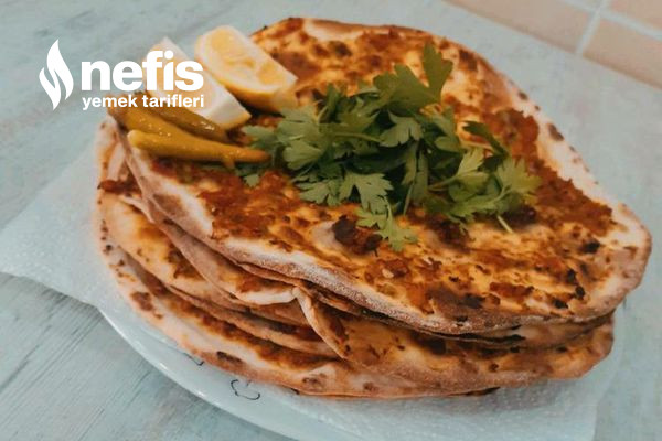 Lahmacun Tarifi (En Kolay Hali İle)