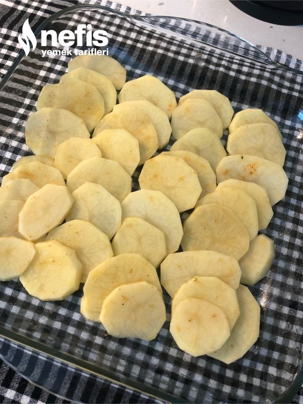Patates Yatağında Mantarlı Ispanak Graten
