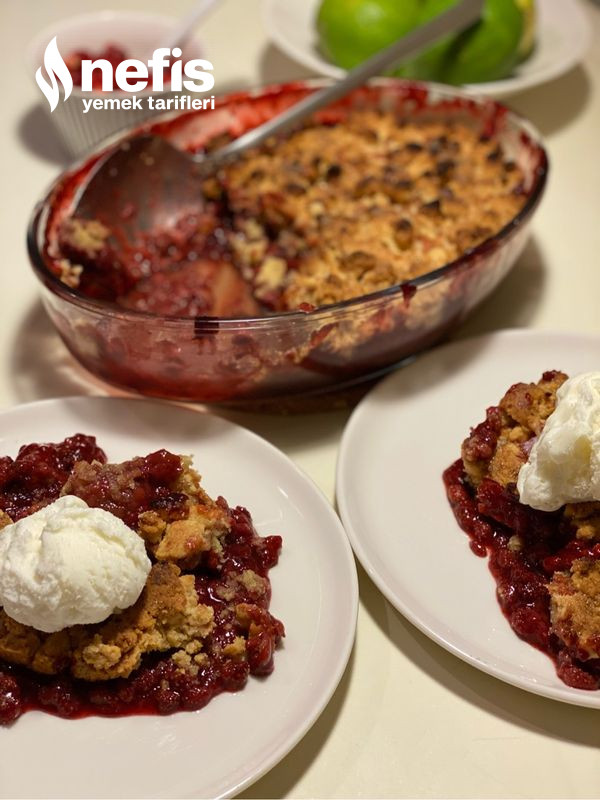 Çilekli Tart Cobbler