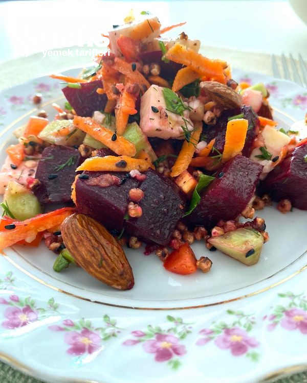 Glutensiz Diyet Pancar Salatası