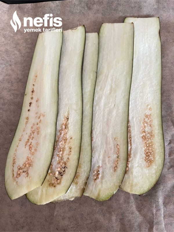 Görüntüsüyle Hayran Bırakacak Köfte Patlıcan Sarması