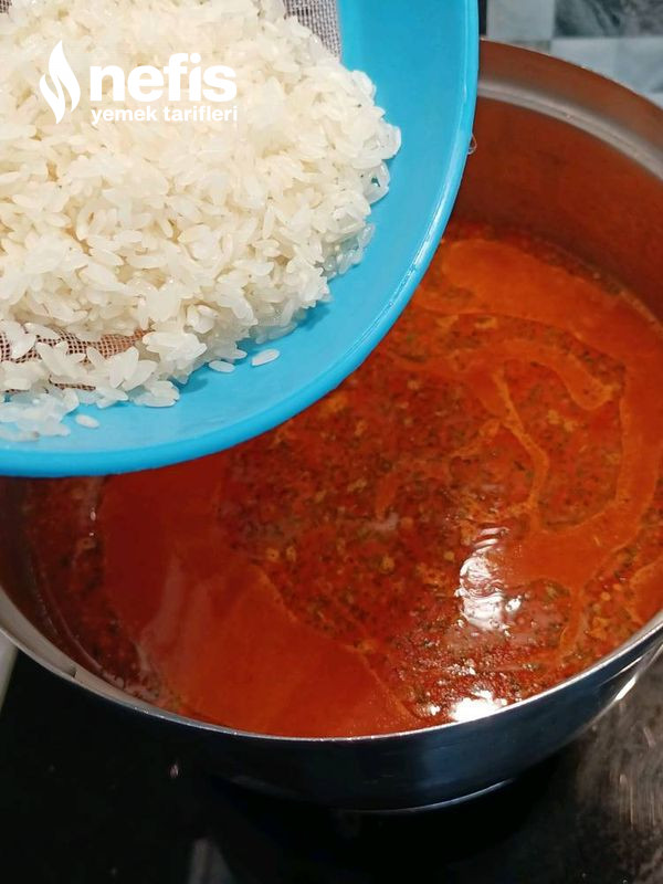 Tavuklu Pirinç Çorbası