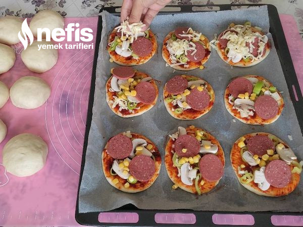Mini Pizza Tarifi (Videolu)