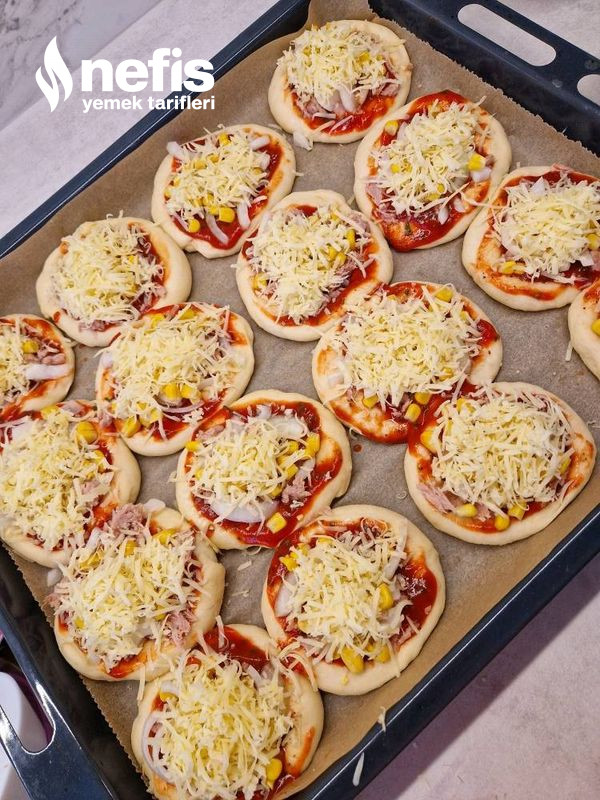 Minik Pizzacıklar (Çocuklar Buna Bayılacak)